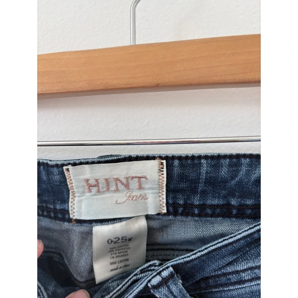 Women's Juniors Hint Distressed Rhinestone Slim Fit Jeans – Size 0/25 - Picture 4 of 7
